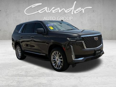 Used 2021 Cadillac Escalade Premium Luxury RWD image 2