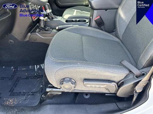 Used 2024 Jeep Wrangler Unlimited AWD/4WD image 18