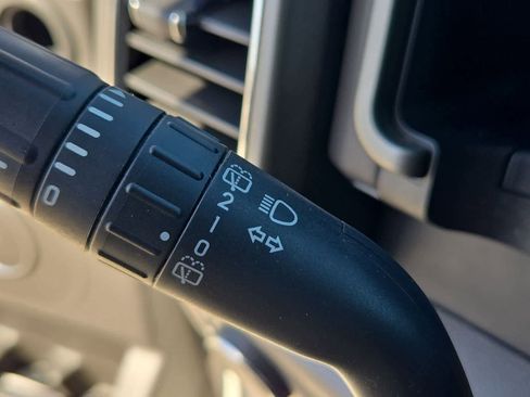 Used 2021 Ford Expedition XLT image 24