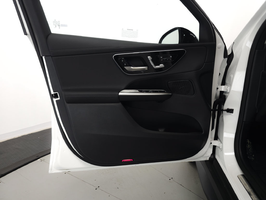 Certified 2026 Mercedes-Benz GLC 300 4MATIC image 5