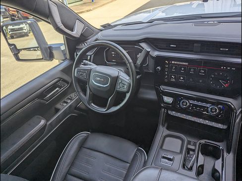 Used 2026 GMC Sierra 2500 AT4X AWD/4WD image 28