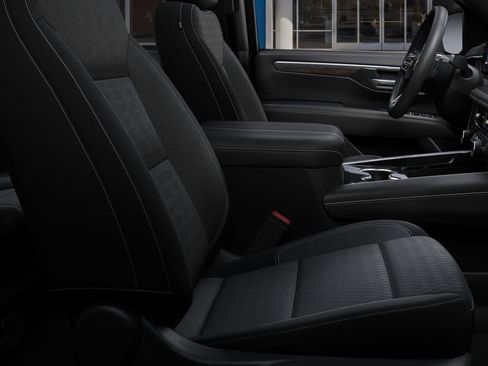 New 2026 Chevrolet Suburban LS RWD image 8
