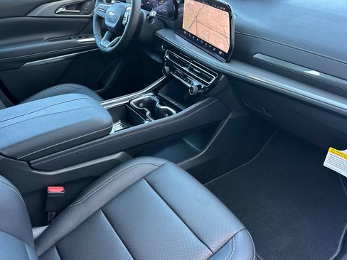 New 2026 Chevrolet Traverse LT FWD image 17