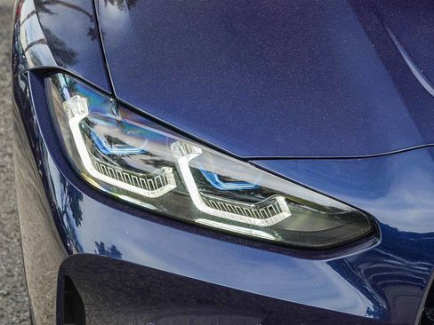 Used 2021 BMW M4 Coupe w/ Executive Package RWD image 8