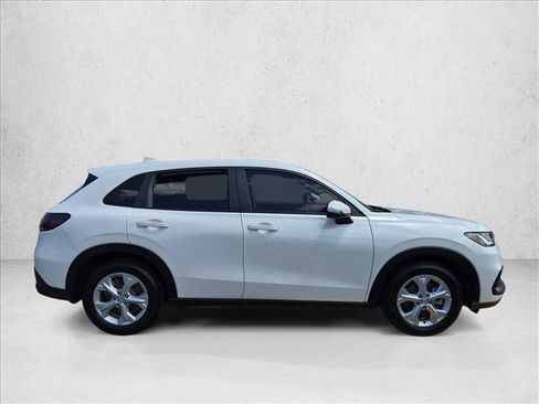 Certified 2024 Honda HR-V LX image 4