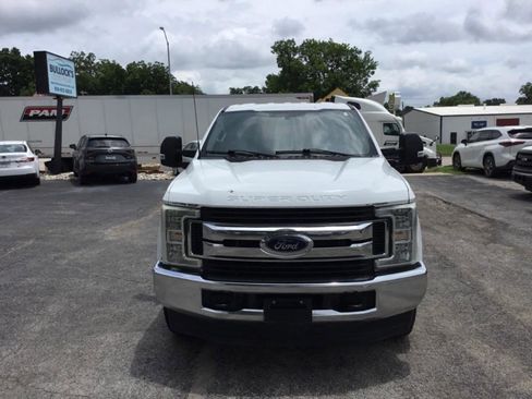 Used 2019 Ford F250 XL w/ Power Equipment Group AWD/4WD image 2