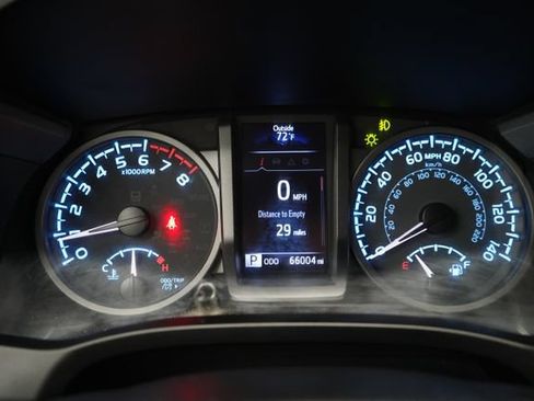 Used 2020 Toyota Tacoma TRD Off-Road w/ Technology Package AWD/4WD image 23