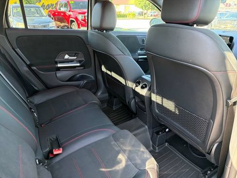 Used 2023 Mercedes-Benz GLA 250 4MATIC image 27