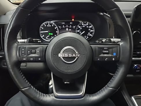 Used 2023 Nissan Pathfinder SL w/ Lighting Package (N92) image 18