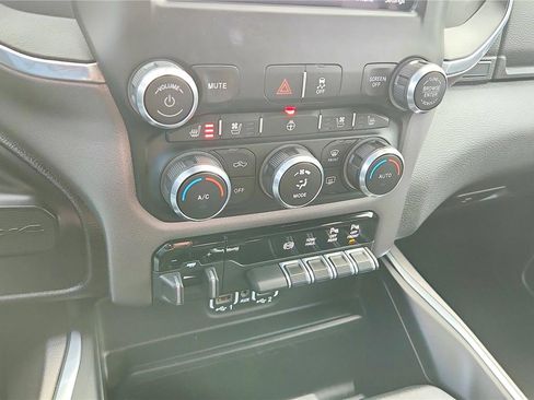 Used 2020 RAM 2500 Laramie image 33