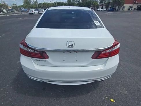Used 2017 Honda Accord EX-L image 5