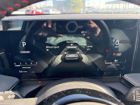 New 2025 Nissan Kicks SR w/ Illumination Package AWD/4WD image 17