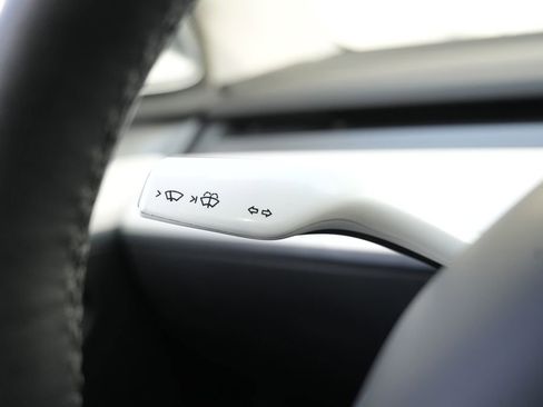 Used 2022 Tesla Model 3 Long Range image 46