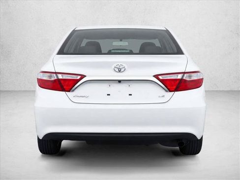 Used 2015 Toyota Camry LE FWD image 6