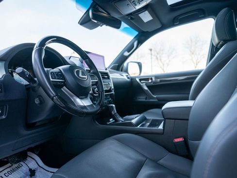 Used 2023 Lexus GX 460 Premium image 13