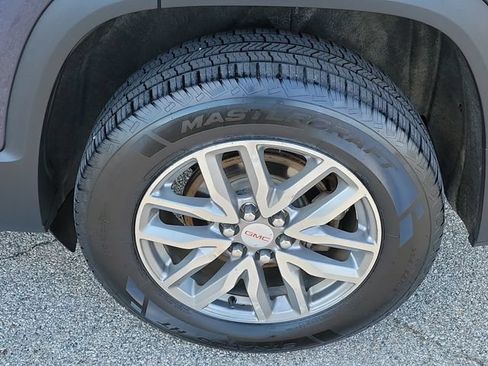 Used 2018 GMC Acadia SLE w/ Driver Alert Package I AWD/4WD image 27