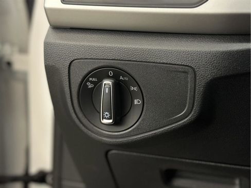 Used 2022 Volkswagen Atlas SE image 42