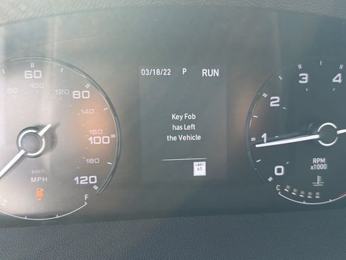 Used 2024 RAM ProMaster 2500 w/ Convenience Group FWD image 18