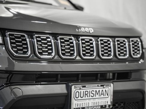 Certified 2024 Jeep Compass Limited w/ Sun and Sound Group image 14