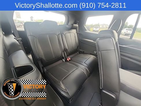 Used 2025 Jeep Grand Cherokee L Limited w/ Luxury Tech Group II AWD/4WD image 43