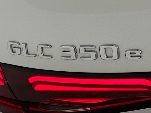 Certified 2025 Mercedes-Benz GLC 350e 4MATIC image 9