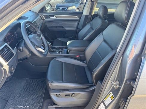 Used 2022 Volkswagen Atlas SEL image 9