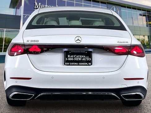 New 2026 Mercedes-Benz E 350 4MATIC Sedan image 4