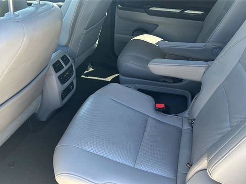 Used 2016 Honda Pilot Elite image 15