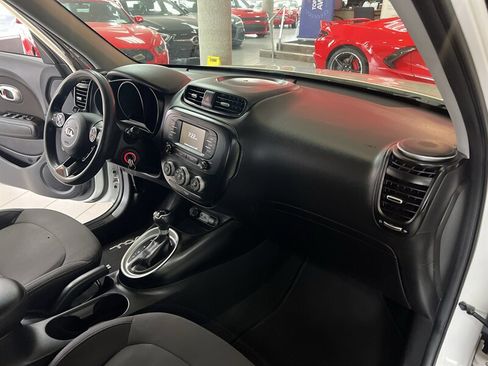 Used 2019 Kia Soul image 21