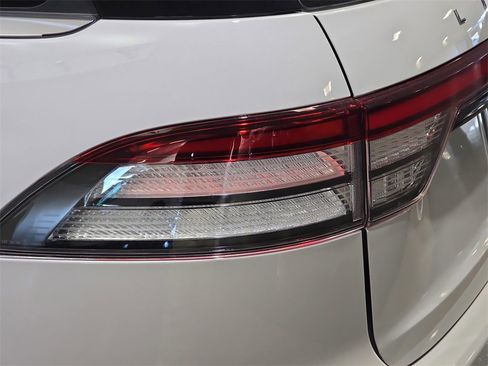 Used 2025 Lincoln Aviator Reserve w/ Illumination Package image 37