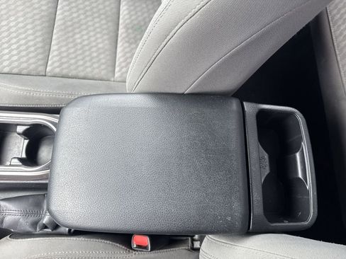 Used 2022 Toyota Tacoma SR5 image 24