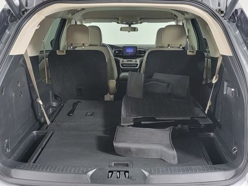 Certified 2023 Ford Explorer XLT w/ Equipment Group 202A AWD/4WD image 16