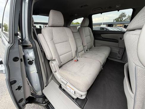 Used 2016 Honda Odyssey EX image 16