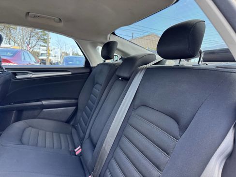 Used 2013 Ford Fusion SE FWD image 23