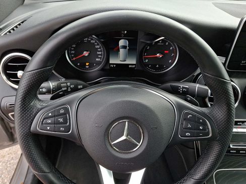 Used 2019 Mercedes-Benz GLC 300 4MATIC image 20