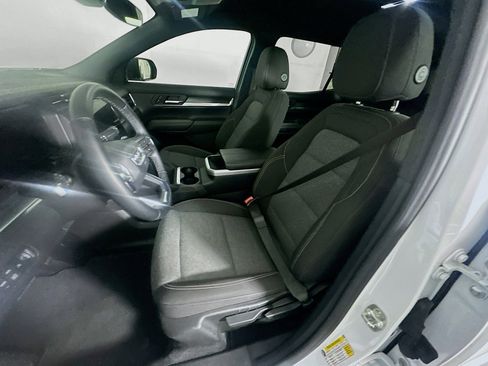 Used 2025 GMC Terrain Elevation image 13