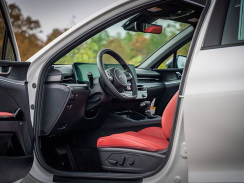New 2026 Kia K5 GT-Line w/ GT-Line Premium Package FWD image 15