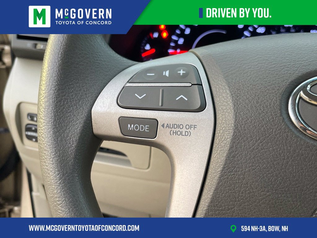 Used 2010 Toyota Camry LE FWD image 28