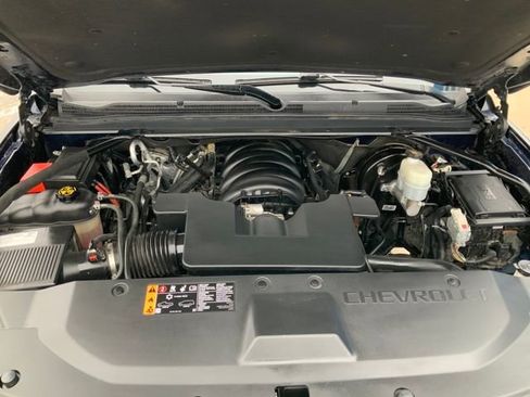 Used 2019 Chevrolet Tahoe LT w/ LT Signature Package image 12