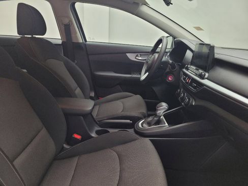Used 2023 Kia Forte LXS FWD image 21