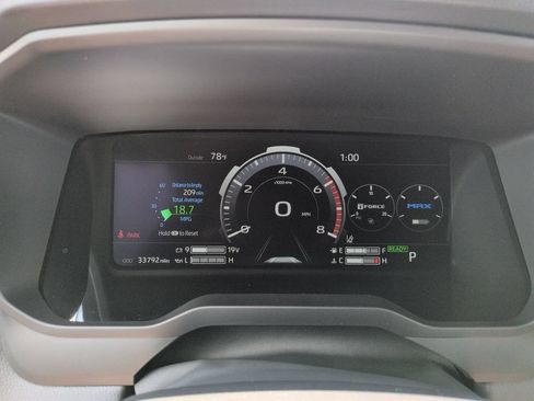 Certified 2025 Toyota Sequoia Limited w/ Tow Technology Package AWD/4WD image 15
