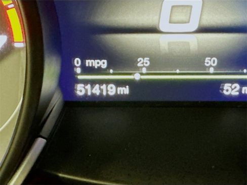 Used 2019 Alfa Romeo Stelvio image 14