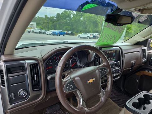 Certified 2016 Chevrolet Silverado 1500 LTZ RWD image 10