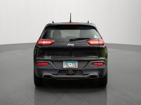 Used 2017 Jeep Cherokee Limited w/ Trailer Tow Group AWD/4WD image 6