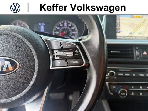 Used 2019 Kia Optima EX w/ EX Premium Package FWD image 16