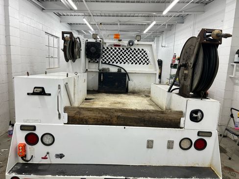 Used 2017 Ford F350 XL image 4