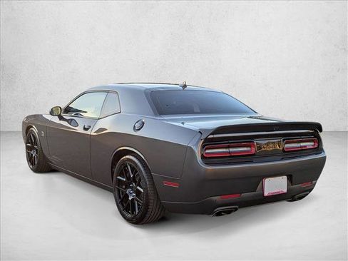 Used 2016 Dodge Challenger R/T Scat Pack w/ Leather Interior Group image 8
