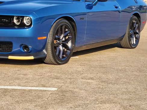 Used 2023 Dodge Challenger R/T w/ Blacktop Package image 12
