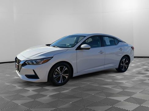 Used 2021 Nissan Sentra SV image 3