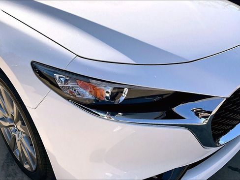 New 2026 MAZDA MAZDA3 2.5 S Sedan w/ Preferred Pkg image 29